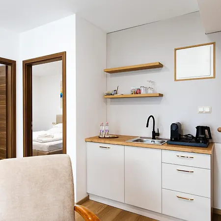 Kqc Boutique Apartahotel 4*